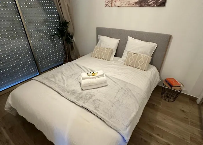 Cosy Cannes